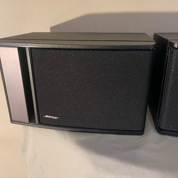 Bose 141 Speaker Series II Black Bookshelf Speakers 40 Watt Home Stereo Pair - Picture 5 of 9